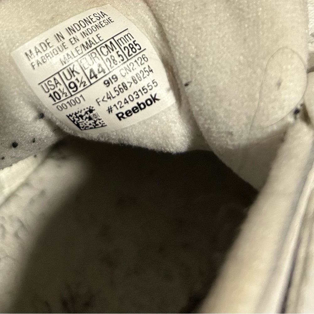 Mans Reebok size 10.5 - Picture 4 of 4